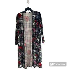 ⚫️LULAROE: Women’s size M, soft long sleeve, long floral & plaid cardigan⚫️